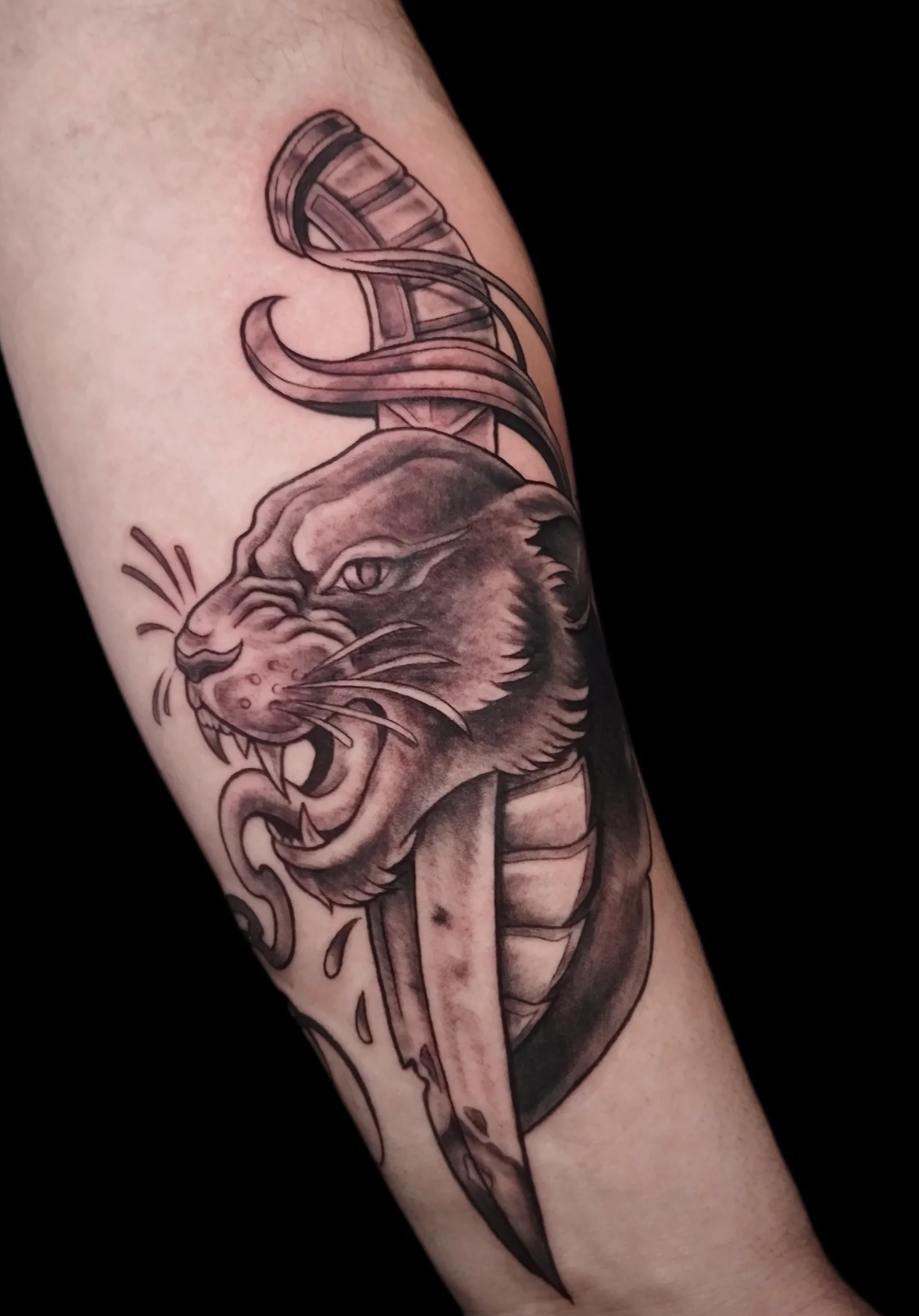 Tatouage par Alicia de la Pécheresse